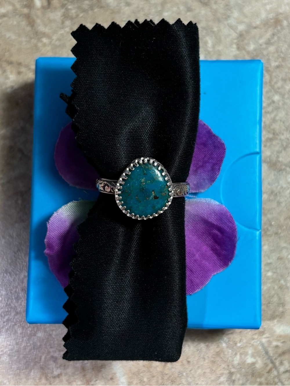 AUTHENTIC Native American Navajo Turquoise Teardrop Sterling Silver Oval Ring